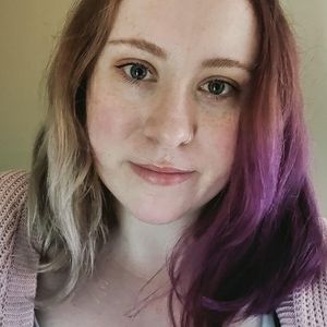 Meet your Posher, Chloe